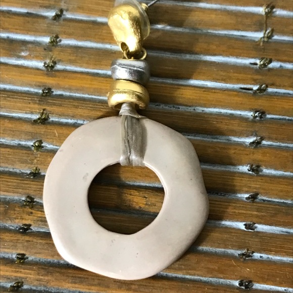 ☀️WEEKEND SALE☀️ ☀️Asymmetrical circle drop earrings - Picture 2 of 4